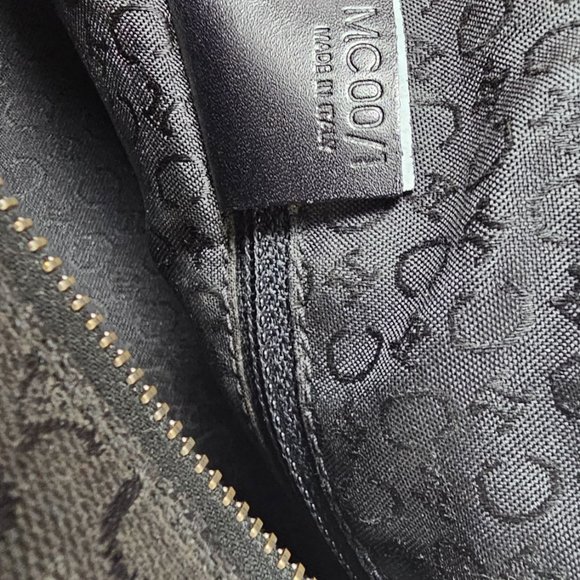 Celine Monogram Vintage Bag | Celine Bag in Black - Picture 13 of 15